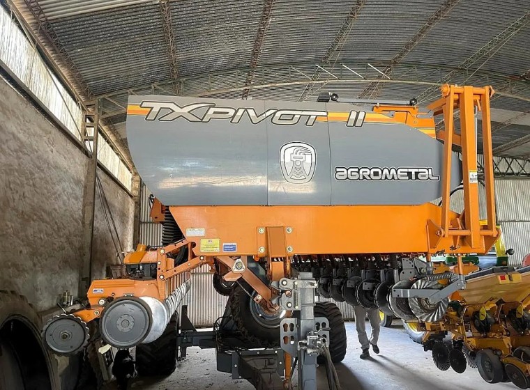 Sembradora Agrometal TX Pivot II 1652, año 2019