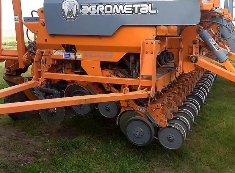 Sembradora Agrometal MXY II 5517, año 2016