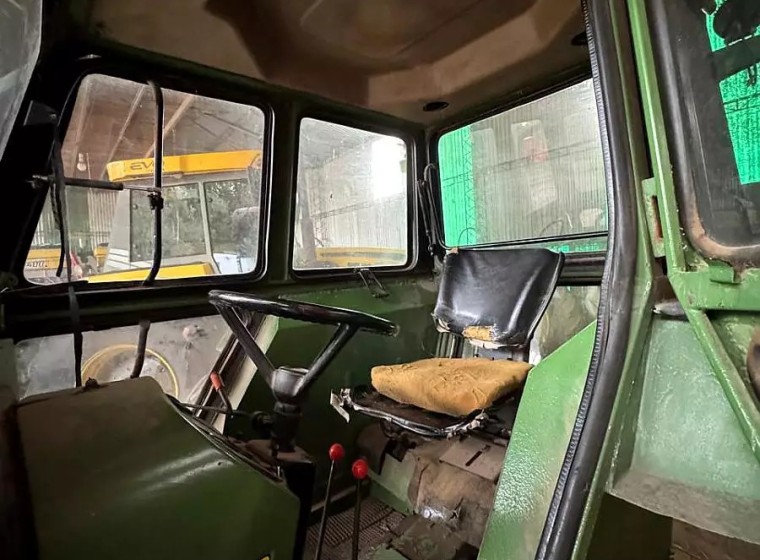 Tractor John Deere 2850, año 1