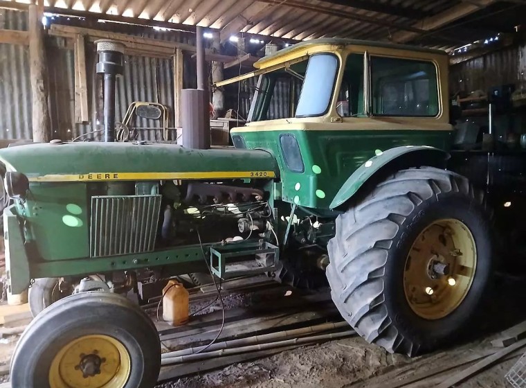 Tractor John Deere 3420, año 1976