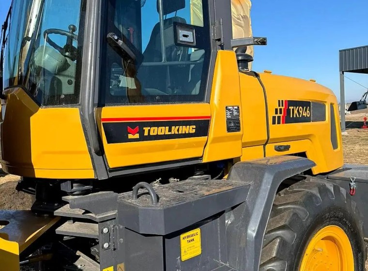 Maquinaria vial Toolking TK946, año 0