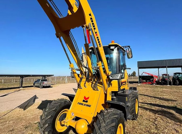 Maquinaria vial Toolking TK930, año 0