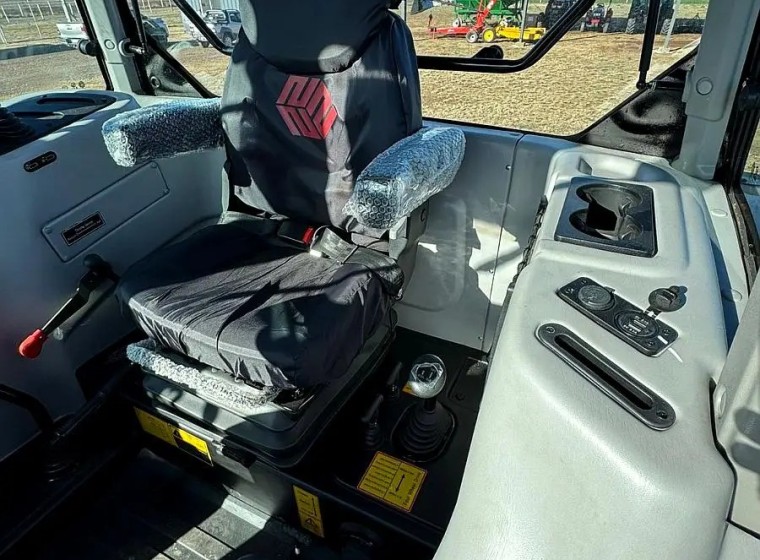 Tractor Chery RC 1104, año 0