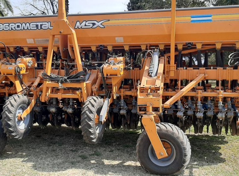 Sembradora Agrometal MSX, año 2017