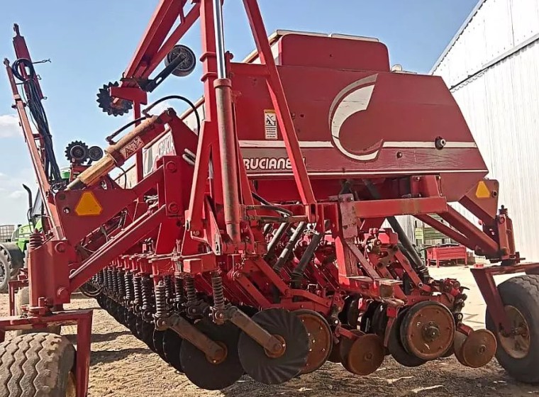 Sembradora Crucianelli Pionera Super III 5517, año 2006