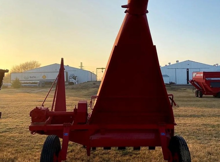 Picadora Mainero U150b, año 2010
