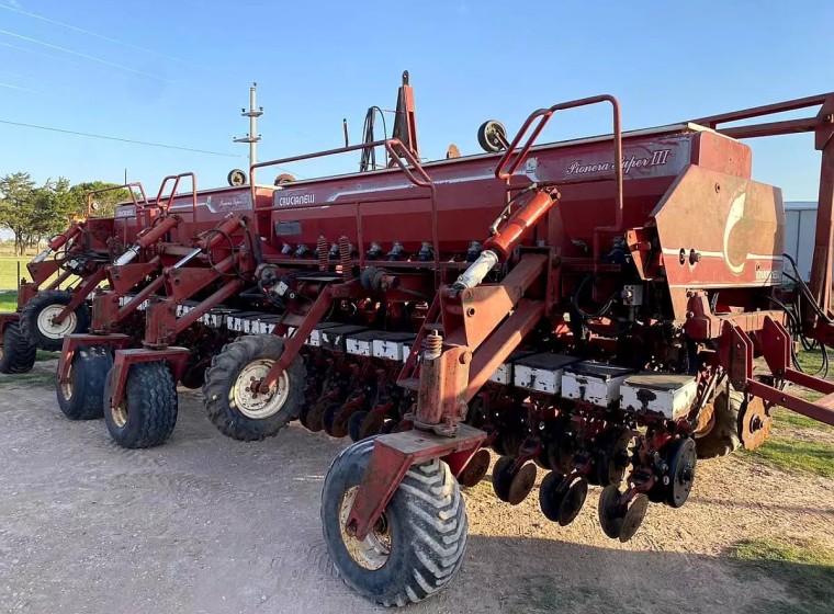 Sembradora Crucianelli Pionera Super III 2835, año 2008