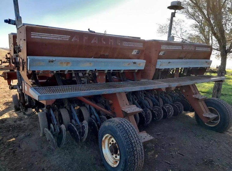 Sembradora Apache 9000, año 2009
