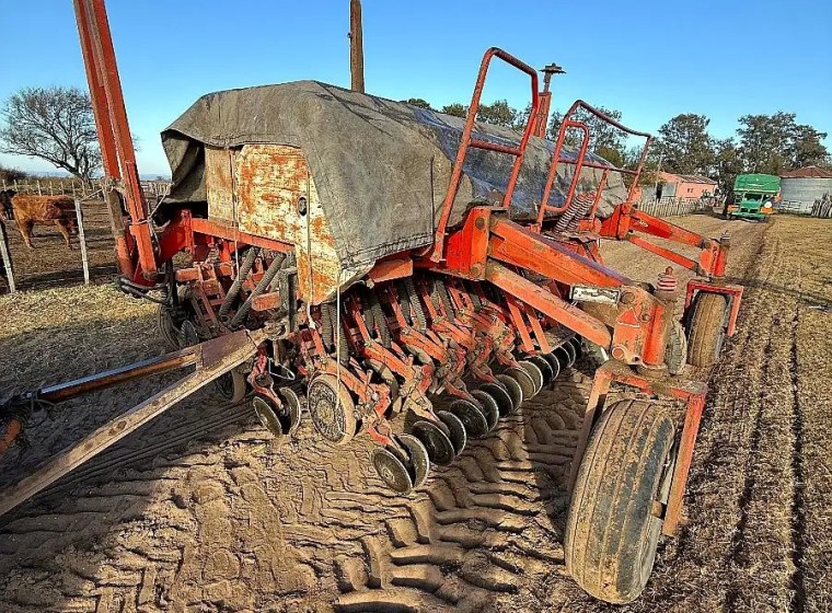 Sembradora Crucianelli Pionera 2717, año 2012