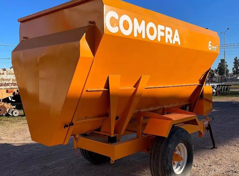 Mixer Comofra 6 mts3, año 2013