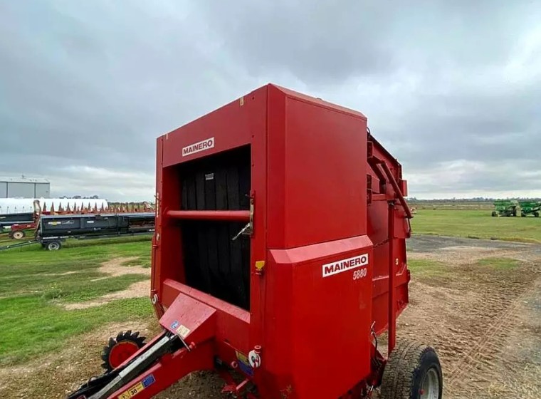 Rotoenfardadora Mainero 5880, año 2014