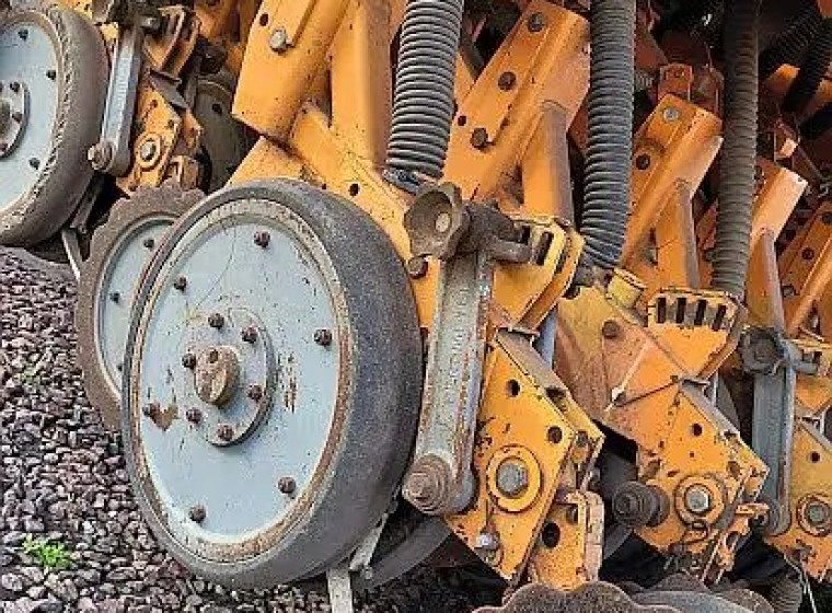 Sembradora Agrometal MXY 2717, año 1