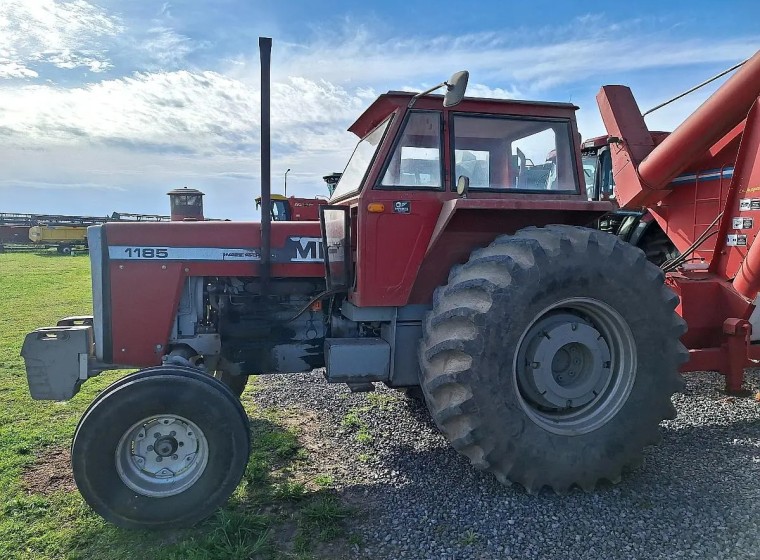 Tractor Massey Ferguson 1185, año 1