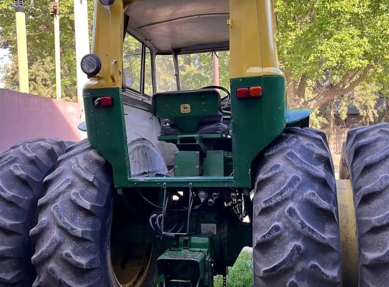Tractor John Deere 3420 transformado a 4420, año 1974