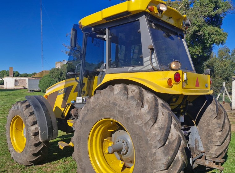Tractor Pauny EVO 250, año 2013