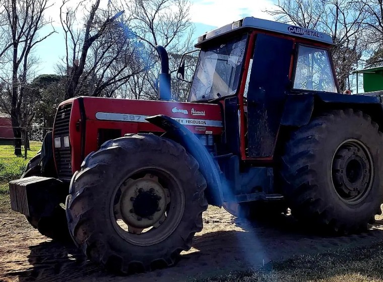 Tractor Massey Ferguson 297, año 2004