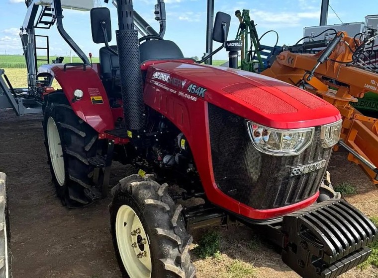 Tractor Chery 454, año 0