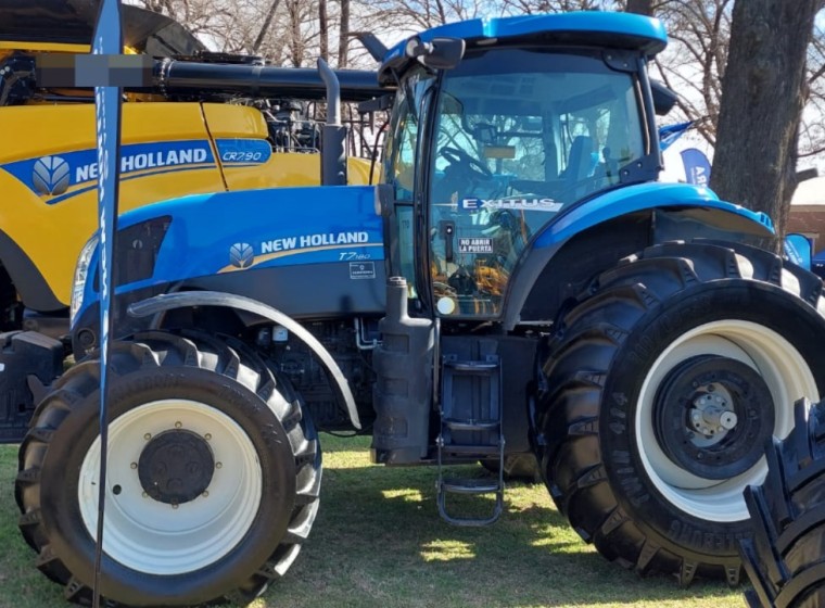 Tractor New Holland T7.180, año 2020