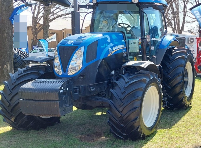 Tractor New Holland T7.180, año 2020