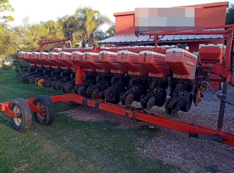Sembradora Metar 1252, año 2012