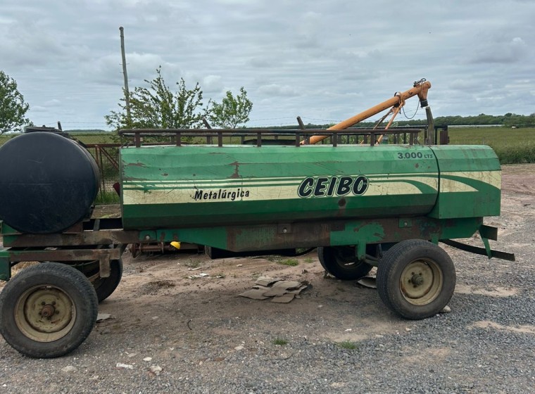 Acoplado Ceibo 3000 lts, año 1