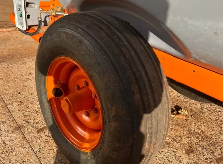 Pulverizadora Jacto ARBUS 1000, año 2022