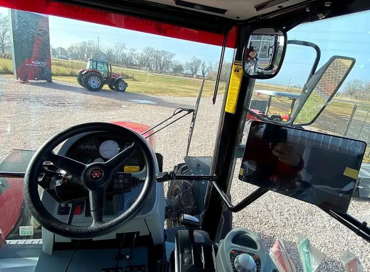 Tractor Massey Ferguson 7415, año 0