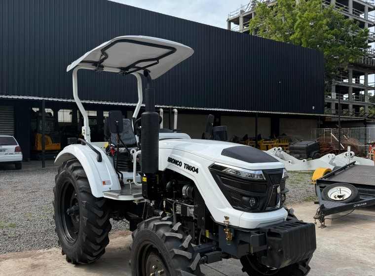 Tractor Bronco 604, año 0