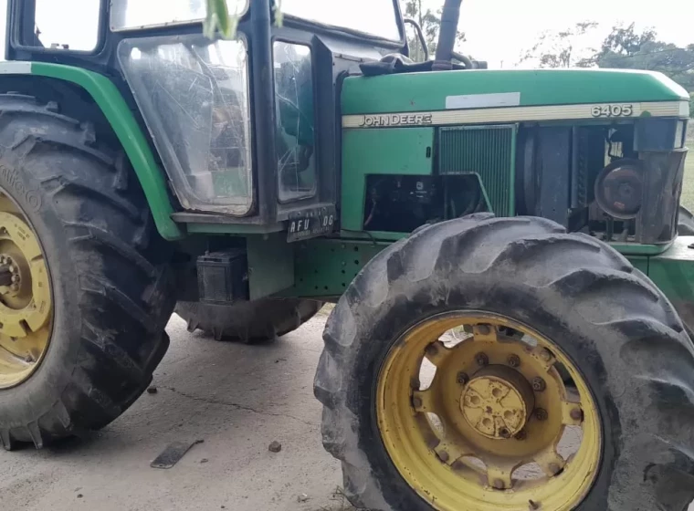Tractor John Deere 6405, año 2003