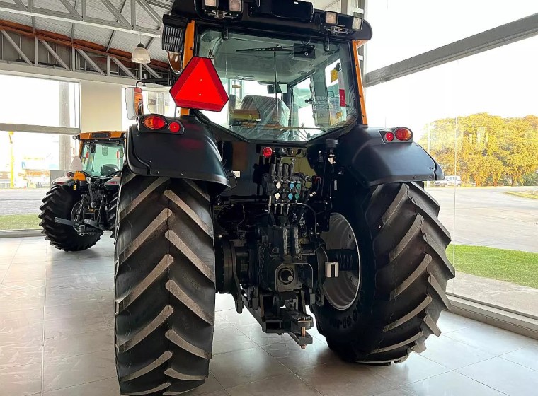 Tractor Valtra BH 154, año 0