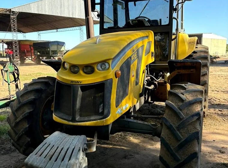 Tractor Pauny EVO 250 A, año 2016