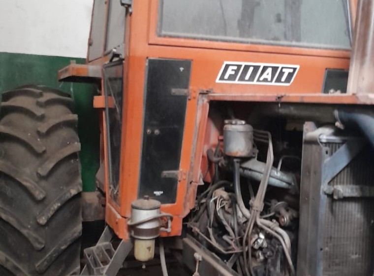 Tractor Fiat 880, año 1986