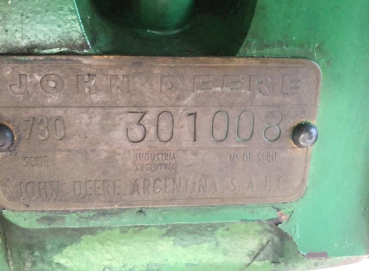 Tractor John Deere 730, año 1
