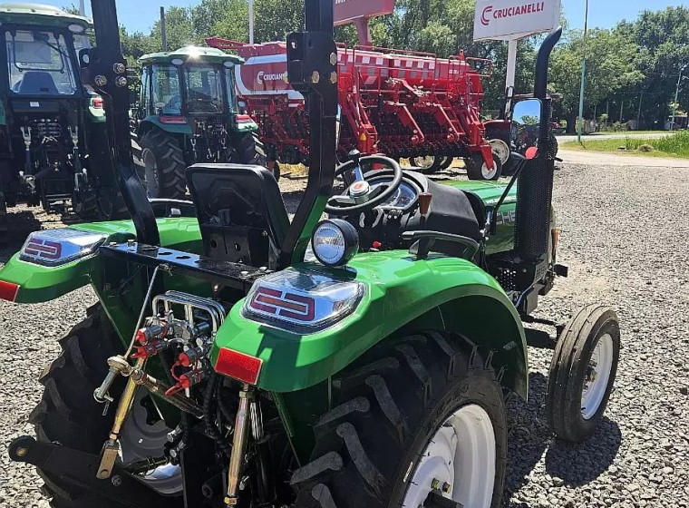 Tractor Chery RD300, año 0