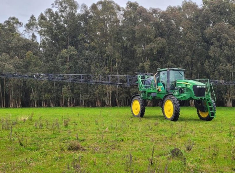 Pulverizadora John Deere 4730, año 2009