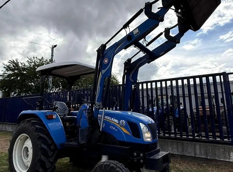 Tractor New Holland TT4.55, año 2021