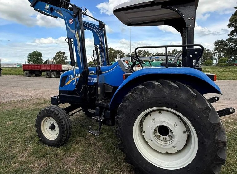 Tractor New Holland TT4.55, año 2021