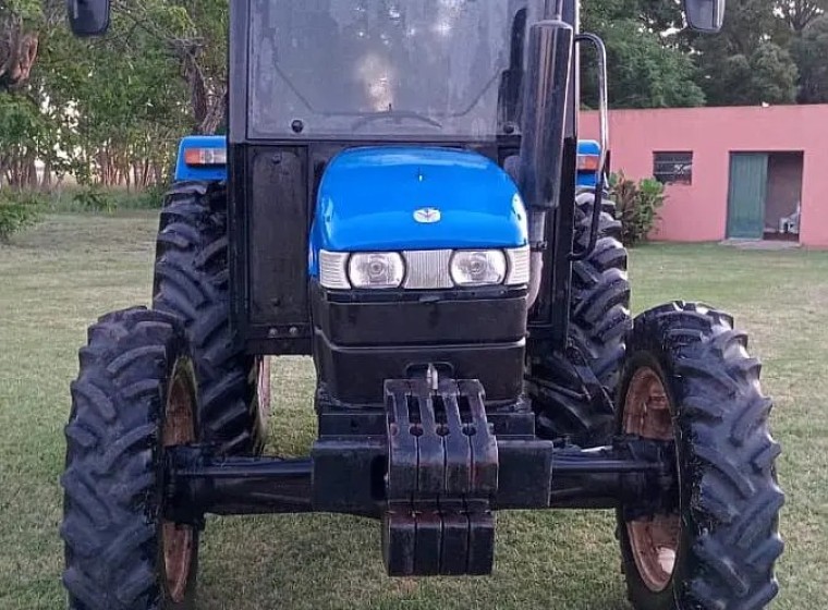 Tractor New Holland TT3840, año 2018
