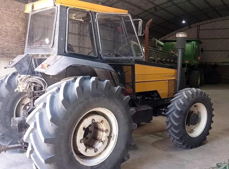 Tractor Valmet 1380 S, año 2001
