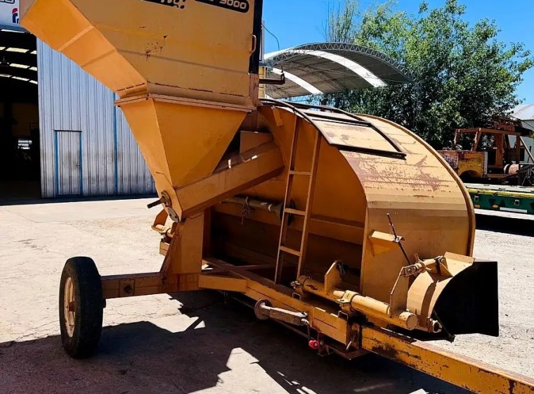 Embolsadora Cerutti EG-9000, año 2008