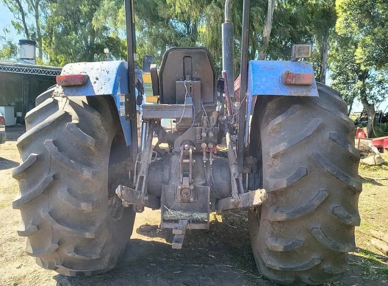 Tractor New Holland 7630, año 2019