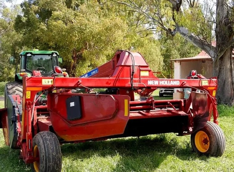 Segadora New Holland H313, año 2021