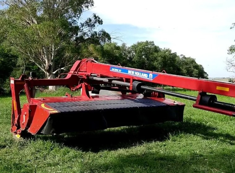 Segadora New Holland H313, año 2021