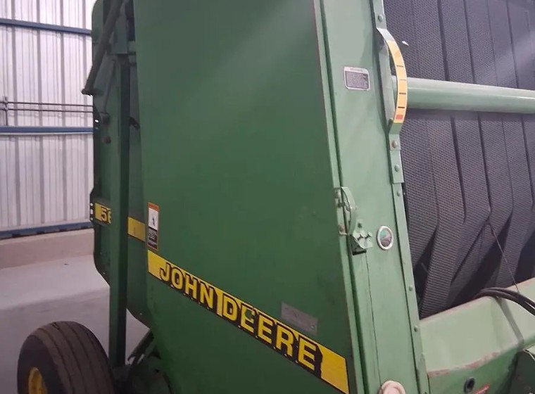 Rotoenfardadora John Deere 566, año 2012