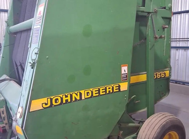 Rotoenfardadora John Deere 566, año 2012