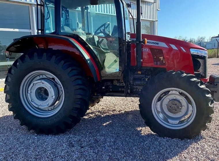 Tractor Massey Ferguson 4709, año 0