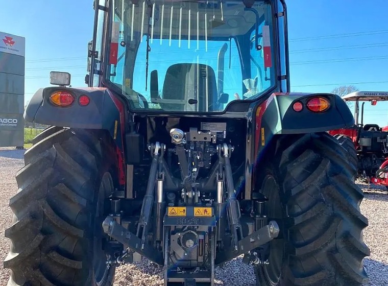 Tractor Massey Ferguson 4709, año 0