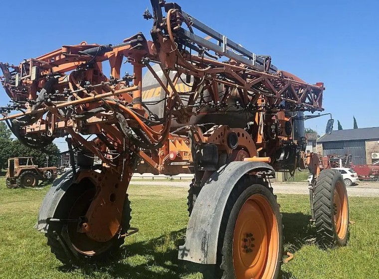 Pulverizadora Jacto Uniport Star 3000, año 2018