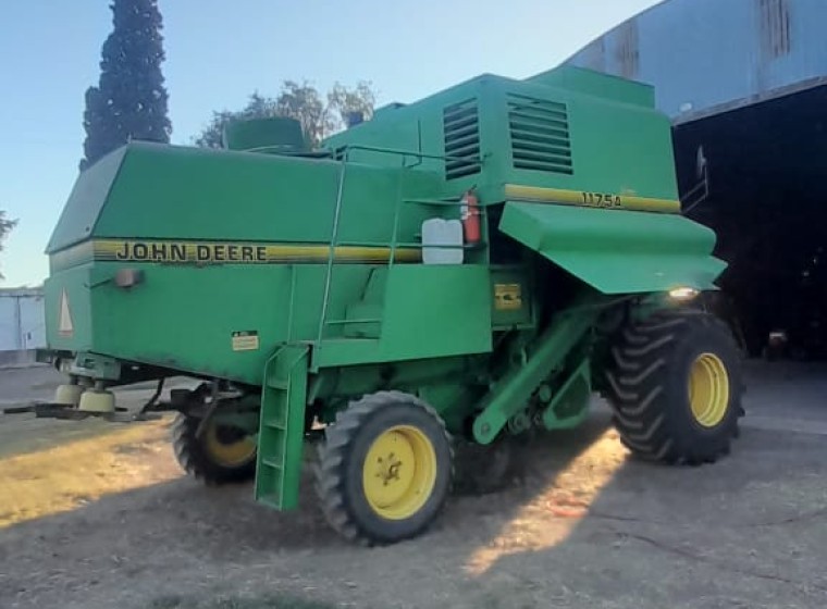 Cosechadora John Deere 1175, año 1994