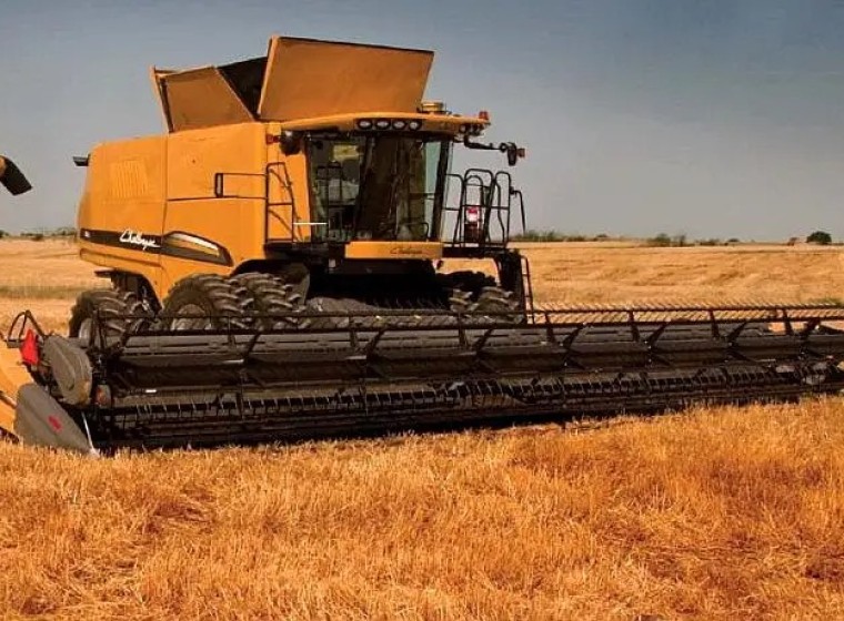 Cosechadora Challenger 560C, año 0